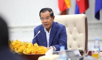 Campuchia tăng mức phòng dịch COVID-19, Thủ tướng Hun Sen tự cách ly - Ảnh 1.