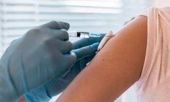WHO cảnh báo các quốc gia thận trọng, chỉ mua vắc xin rõ nguồn gốc, được chứng thực - Ảnh 1.