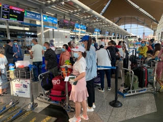 Tiếp tục đưa gần 240 công dân Việt Nam tại Malaysia về nước