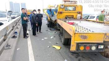 Xót thương nhân viên môi trường bị ô tô cứu hộ đâm Tu vong trên cầu Nhật Tân - Ảnh 2.