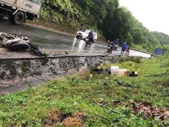 Hoà Bình: Va chạm giữa hai xe máy trong trời mưa khiến 1 người Ch?t, 1 người bị thương - Ảnh 2.