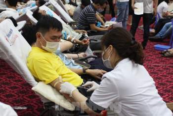 Các đơn vị máu tiếp nhận trong chương trình hiến máu tình nguyện tại Đà Nẵng sẽ được vận chuyển ra Viện Huyết học - Truyền máu TƯ (Hà Nội), góp phần hỗ trợ giải quyết tình trạng thiếu hụt máu điều trị bệnh ở khu vực phía Bắc