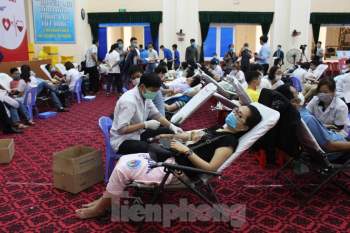 Đà Nẵng 'góp' hơn 500 đơn vị máu, hỗ trợ công tác điều trị ở miền Bắc - ảnh 3