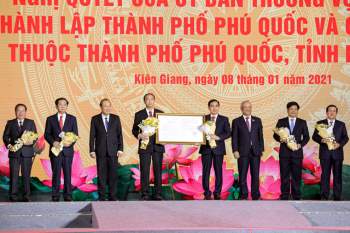 Lễ công bố Phú Quốc trở thành thành phố biển đảo đầu tiên của Việt Nam - Ảnh 9.