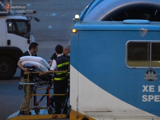 Clip, ảnh: Cận cảnh quá trình di chuyển bệnh nhân 91 trên chuyến bay từ Tân Sơn Nhất đến Nội Bài - Ảnh 3.