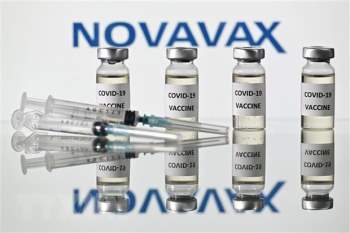 Indonesia mua 100 trieu lieu vacxin cua Novavax va AstraZeneca hinh anh 1
