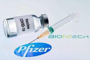 FDA dieu tra cac truong hop di ung voi vacxin COVID-19 cua Pfizer hinh anh 1