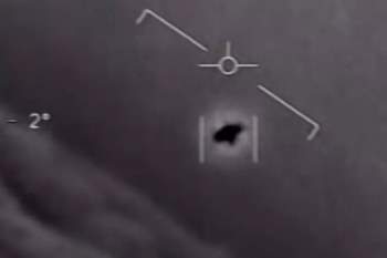 Bộ Quốc phòng Mỹ đã công bố 3 video về những sự kiện chạm trán UFO vào tháng 4/2020. Ảnh: Department of Defense.