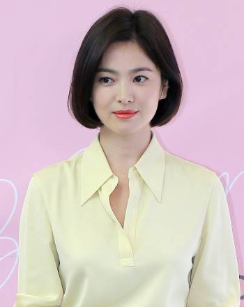 Nhìn bộ sưu tập tóc ngắn của Song Hye Kyo là biết ngay kiểu nào giúp hack tuổi, kiểu nào khiến chị em 