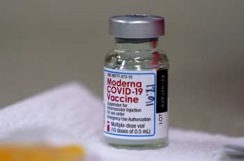 Moderna đề nghị cấp phép sử dụng vaccine COVID-19 cho trẻ từ 12- 17 tuổi - Ảnh 1.