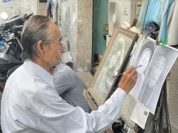 Người vẽ tranh truyền thần cuối cùng ở Sài Gòn: Ở đời phải làm việc mới khuây khỏa, khỏe lâu - Ảnh 4.