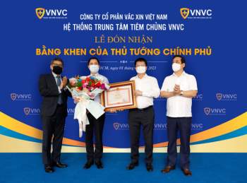 VNVC nhận Bằng khen của Thủ tướng vì có thành tích xuất sắc trong phòng chống dịch COVID-19 - Ảnh 2.