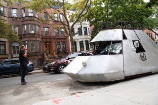Xe ô tô 'phi thuyền' gây sốt trên đường phố New York