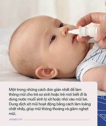 Từ vụ bé 2,5 tháng tuổi ngưng thở khi đang rửa mũi bằng xi lanh: Đây là những cách tự nhiên trị nghẹt mũi cho trẻ sơ sinh - Ảnh 1.