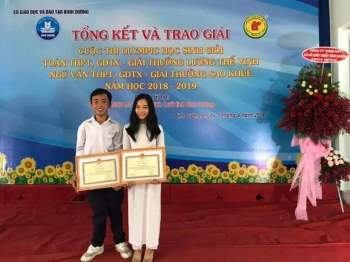 Nghị lực của chàng thủ khoa mắc bệnh nhuyễn xương: 'Sẽ nỗ lực hơn nữa' - ảnh 5