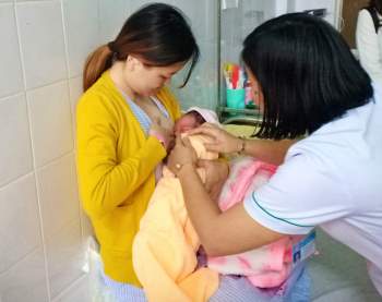 Xu hướng sinh con ở Việt Nam và bài toán duy trì mức sinh thay thế - Ảnh 1.