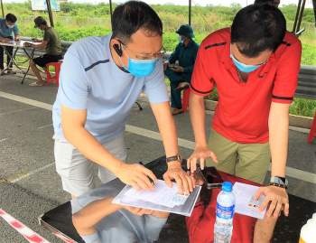 Hình ảnh ngày đầu tái lập chốt kiểm soát phòng chống dịch COVID-19 ở Quảng Ninh - Ảnh 5.