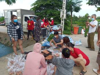 Chung tay tiếp sức Bắc Giang chống dịch, phát hơn 500 suất lương thực/ngày cho công nhân - ảnh 4
