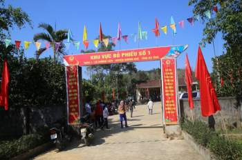 Đồng bào dân tộc Chứt ở Hà Tĩnh nô nức đi bầu cử - Ảnh 6.
