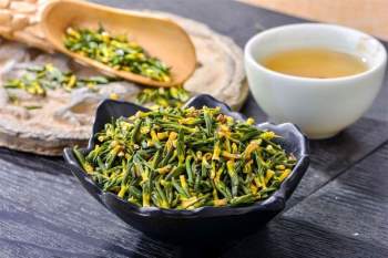 7 loại trà thảo dược tốt cho sức khỏe người cao tuổi