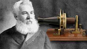Alexander Graham Bell là người đầu tiên được cấp bằng sáng chế điện thoại.