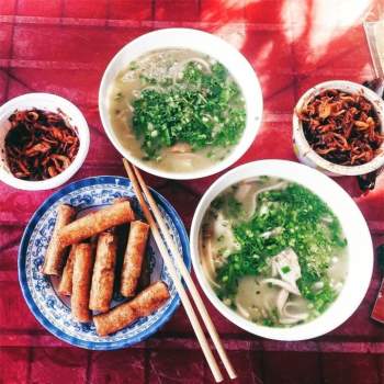 Độc đáo món cháo bánh canh nửa quen nửa lạ, chinh phục thực khách đến Quảng Bình - 1