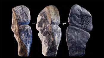 Lạ kỳ mặt dây chuyền hình dương vật 42.000 năm tuổi ảnh 1