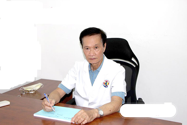 Bác sĩ Hà Văn Hương