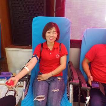 Người phụ nữ đơn thân một năm 3 lần hiến máu cứu người - Ảnh 1.