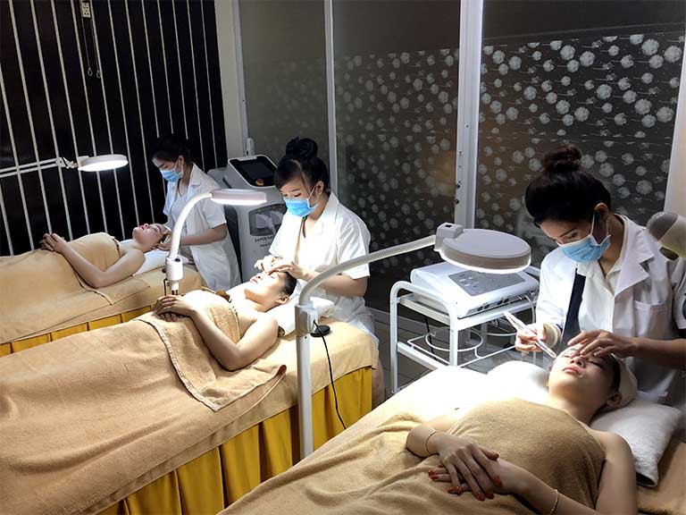 Spa trị mụn tại quận 7