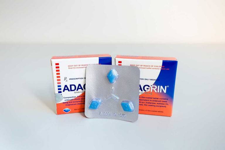 Thuốc Adagrin chữa bệnh liệt dương